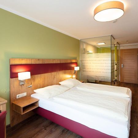 Ferienhotel Herzog Neumarkt am Wallersee Luaran gambar