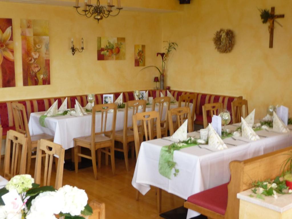 Ferienhotel Herzog Neumarkt am Wallersee Luaran gambar
