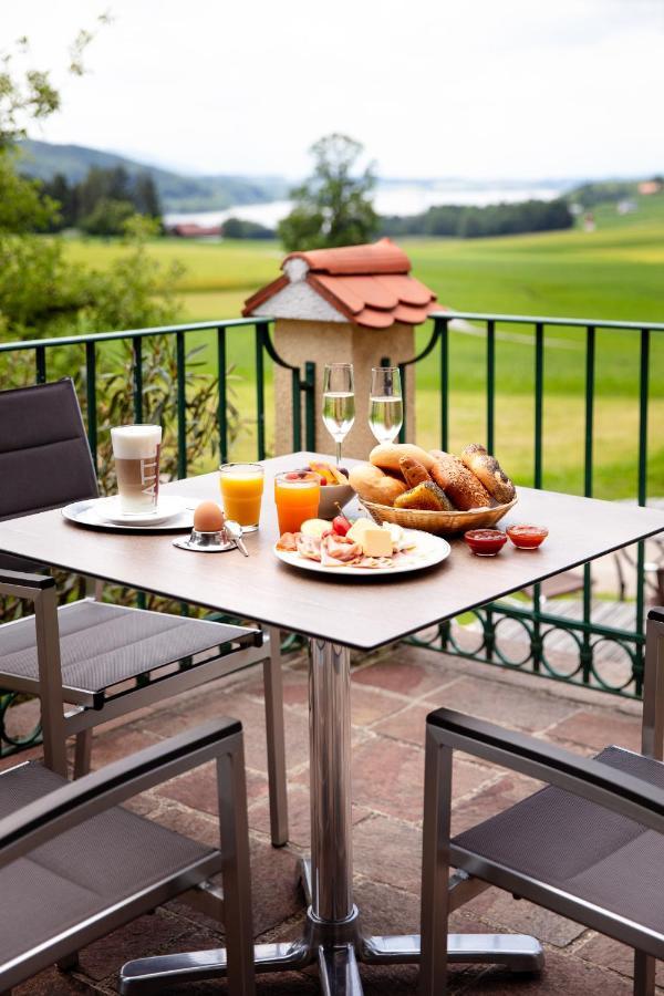 Ferienhotel Herzog Neumarkt am Wallersee Luaran gambar